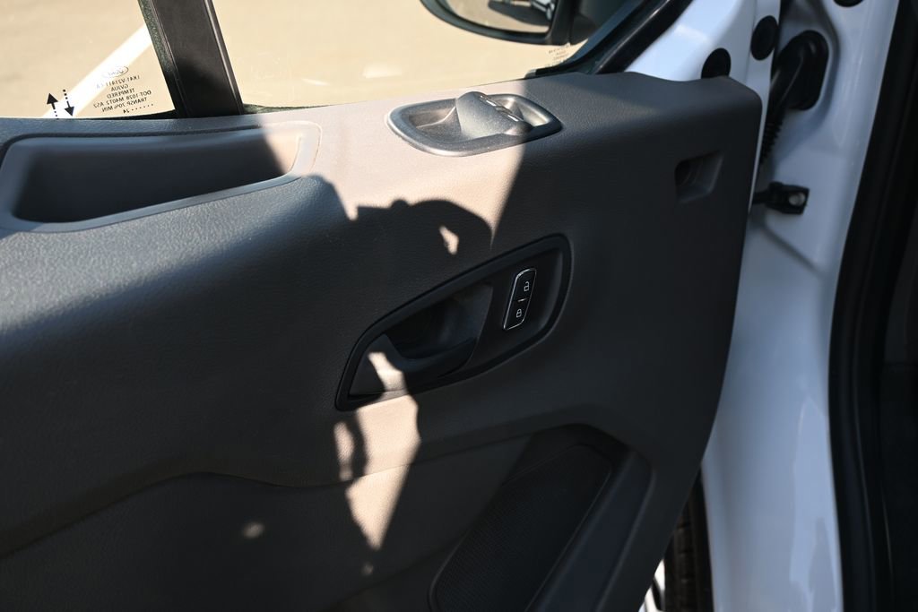Used 2024 Ford Transit 250 Low Roof w/ Exterior Upgrade Package image 8