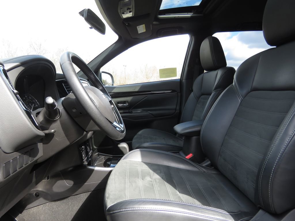 Used 2019 Mitsubishi Outlander SEL image 10
