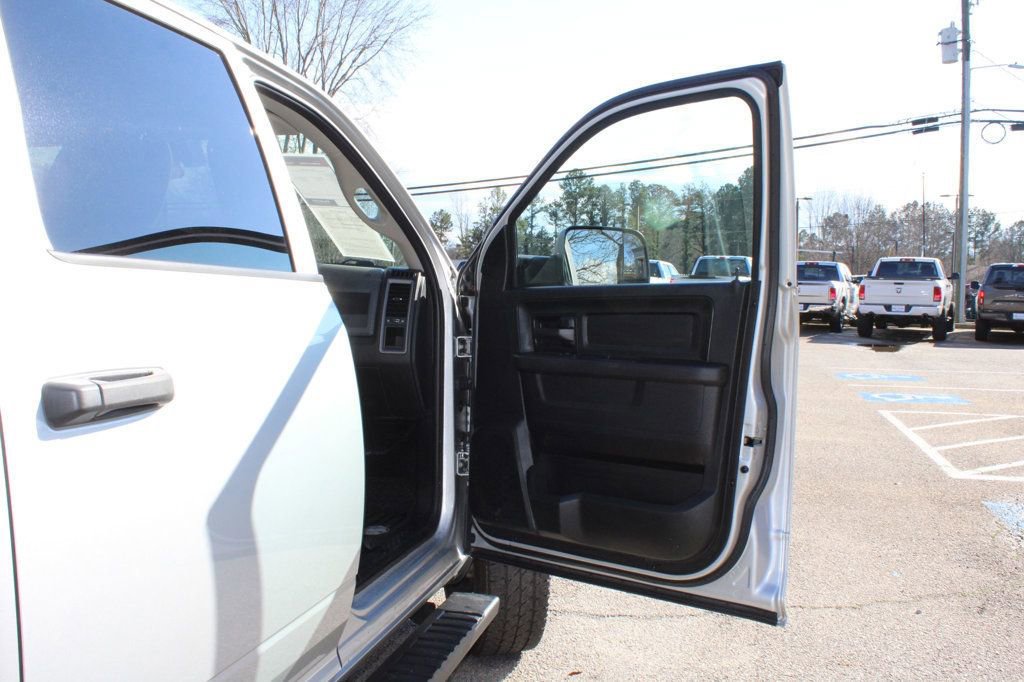 Used 2018 RAM 2500 Tradesman w/ Chrome Appearance Group AWD/4WD image 28