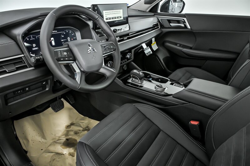 New 2026 Mitsubishi Outlander SE AWD/4WD image 12