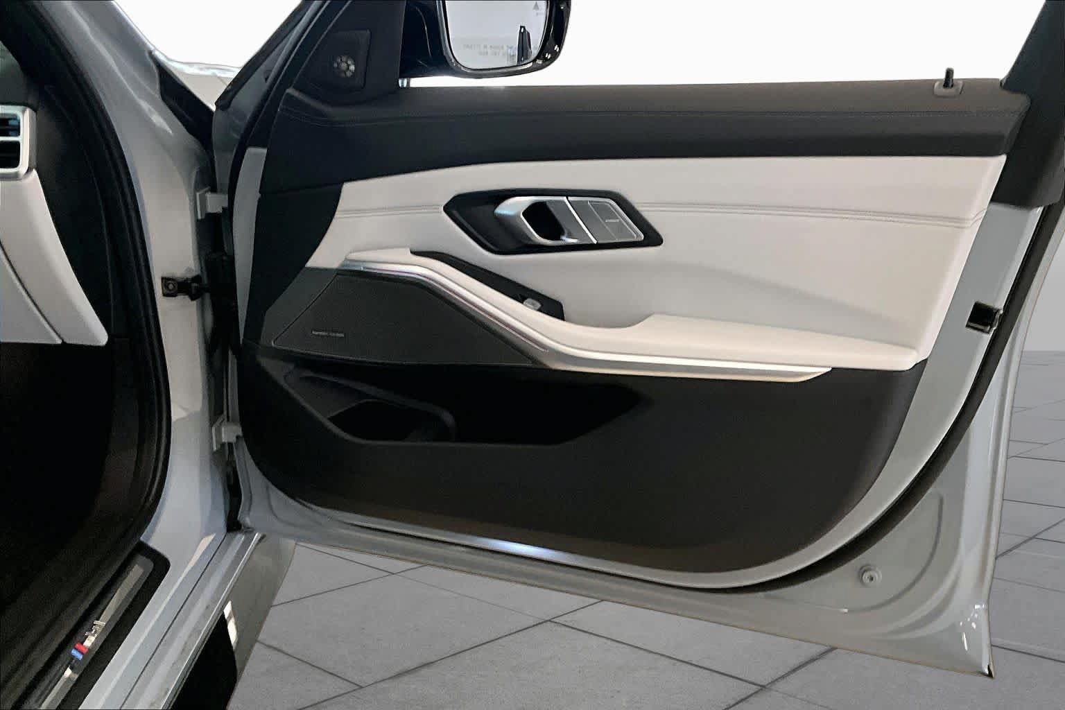 Used 2026 BMW M3 Competition AWD/4WD image 21