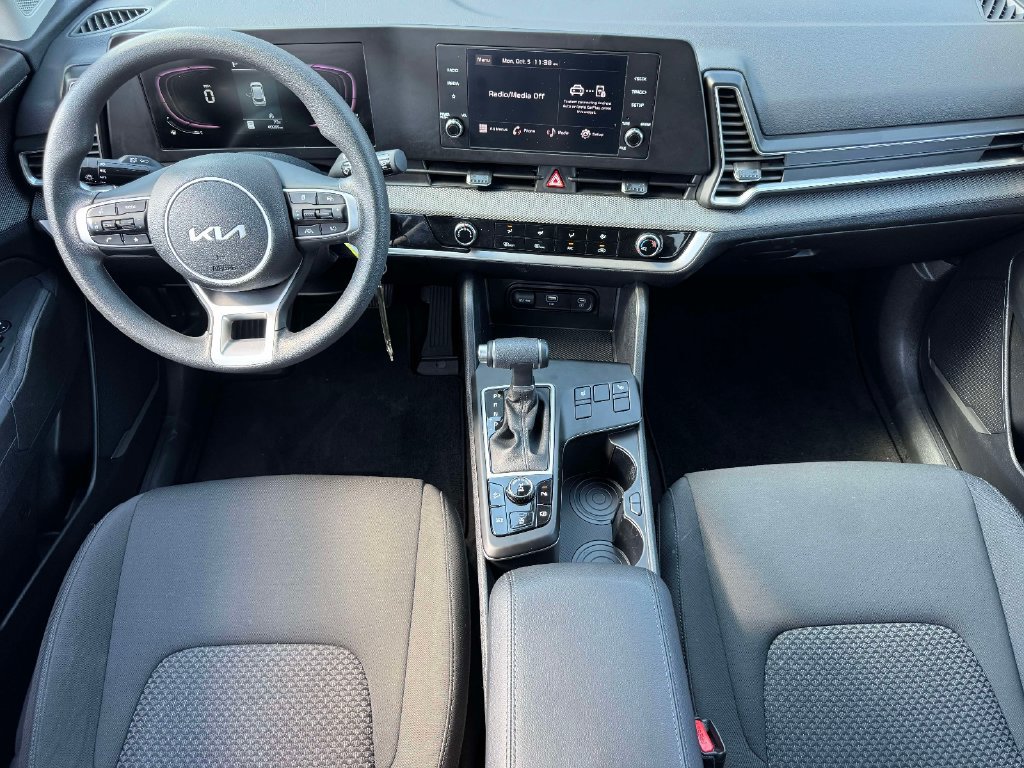 Used 2023 Kia Sportage LX AWD/4WD image 12