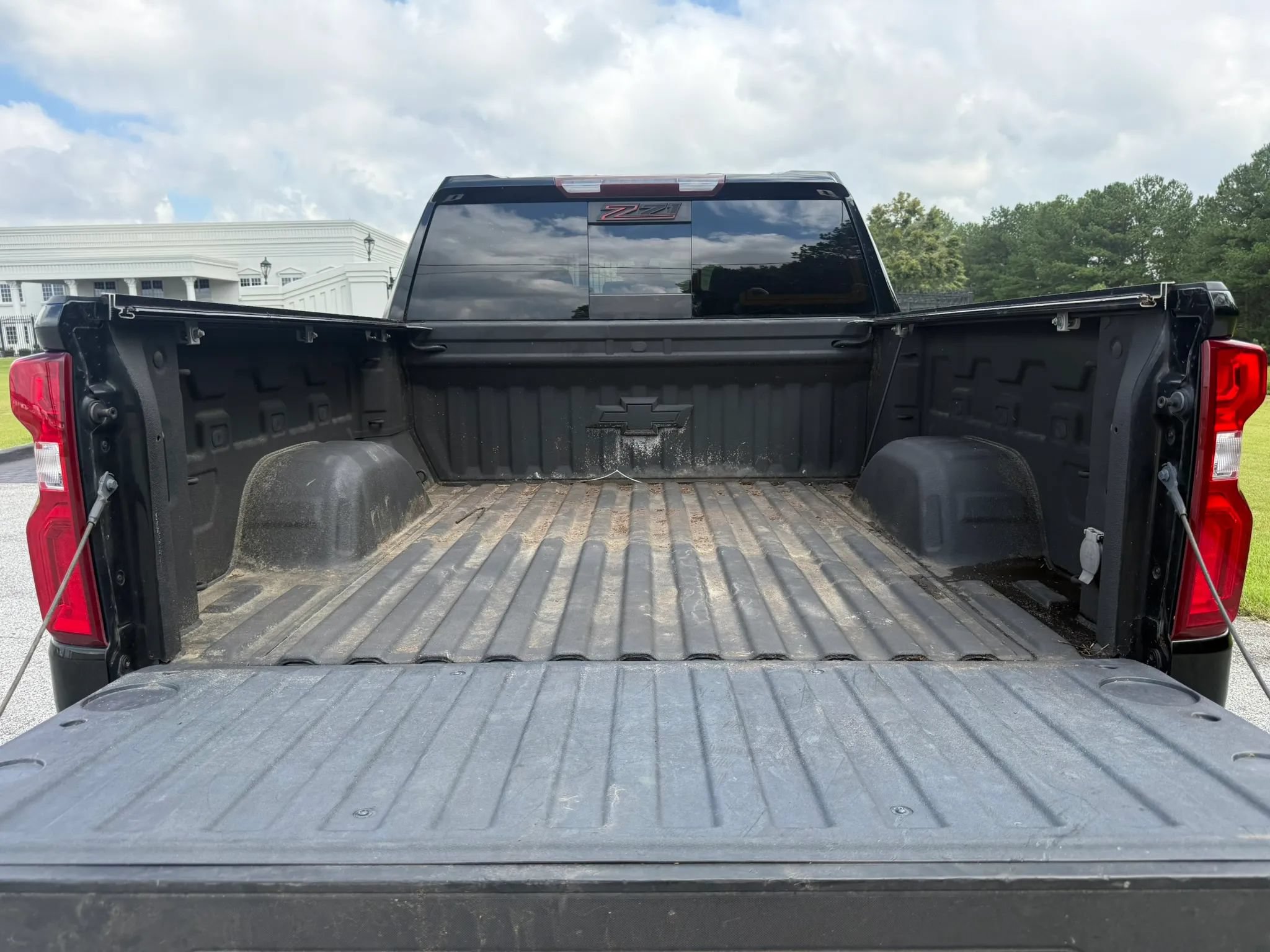 Used 2020 Chevrolet Silverado 1500 RST AWD/4WD image 14