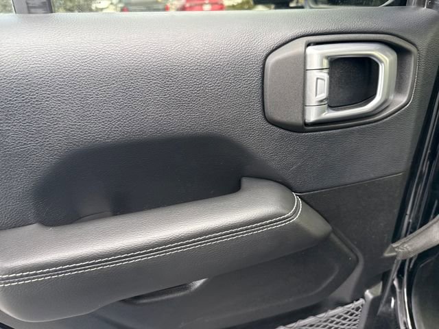 Used 2019 Jeep Wrangler Unlimited Sahara image 15