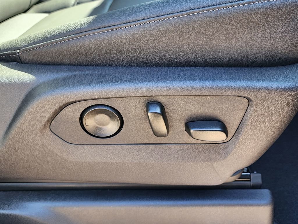 New 2026 GMC Sierra 1500 SLT w/ SLT Premium Plus Package image 39