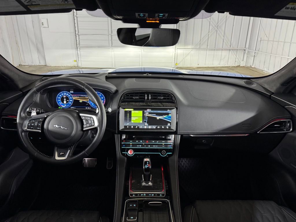 Used 2020 Jaguar F-PACE SVR AWD/4WD image 22