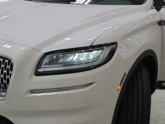 Used 2023 Lincoln Nautilus Reserve FWD image 31