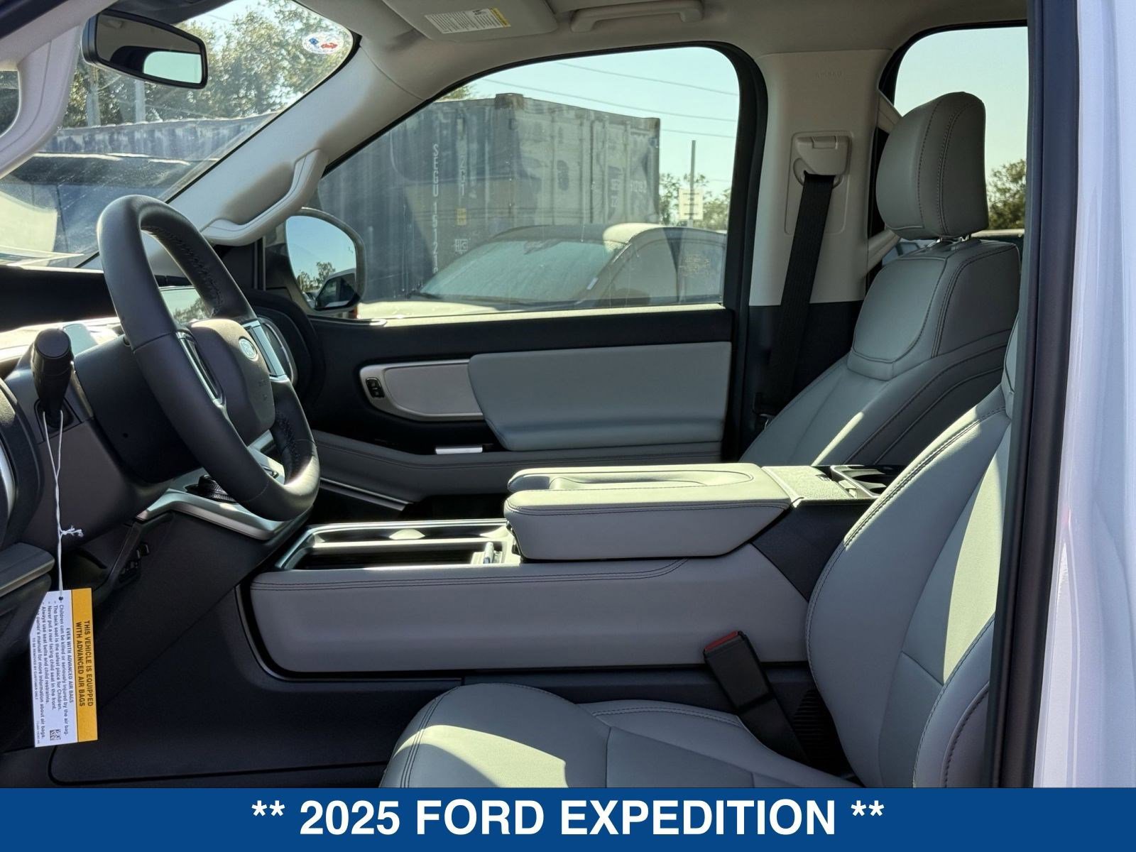 New 2025 Ford Expedition Active RWD image 25
