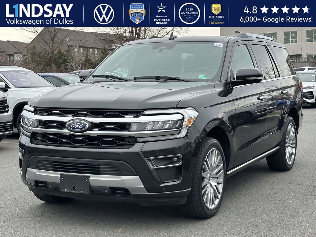 Used 2022 Ford Expedition Limited image 3