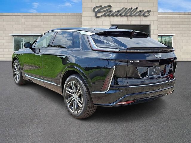 New 2025 Cadillac Lyriq Luxury w/ LPO, Floor Liner Package image 4