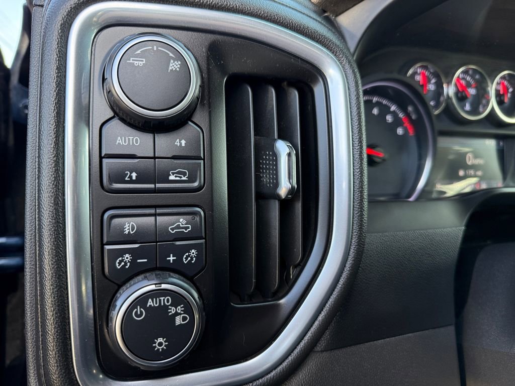 Used 2019 Chevrolet Silverado 1500 RST w/ All-Star Edition image 19