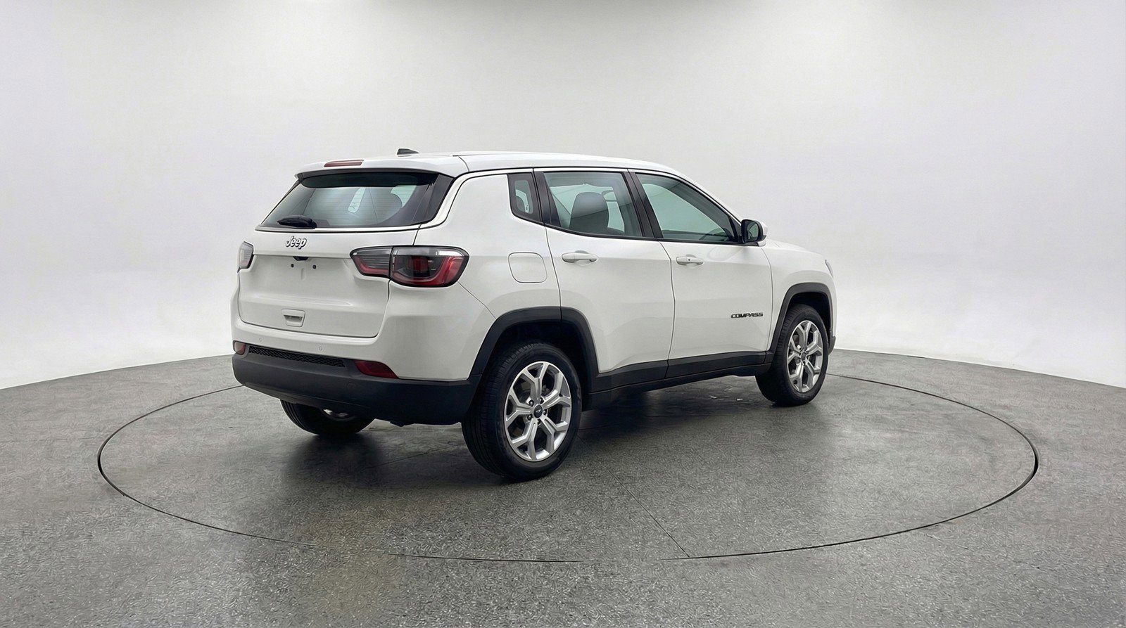 Used 2025 Jeep Compass Latitude AWD/4WD image 9
