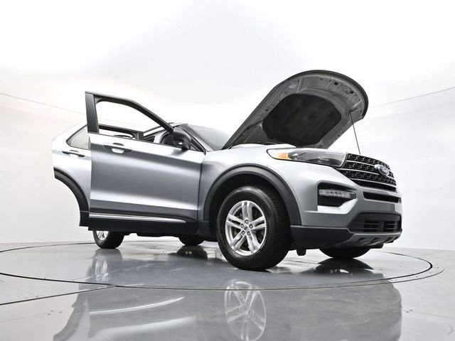 Used 2023 Ford Explorer XLT w/ Equipment Group 202A image 34