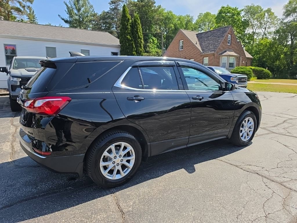 Used 2019 Chevrolet Equinox LT w/ LPO, Blackout Package AWD/4WD image 5