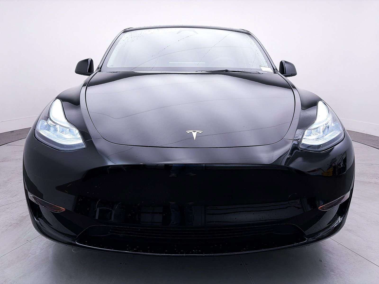 Used 2025 Tesla Model Y Long Range image 9