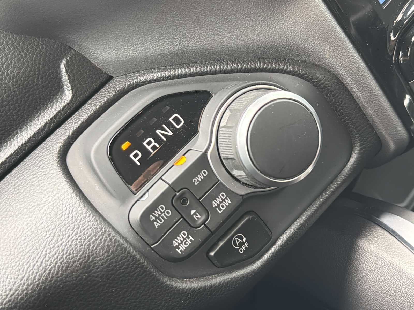 Used 2025 RAM 1500 Big Horn AWD/4WD image 31