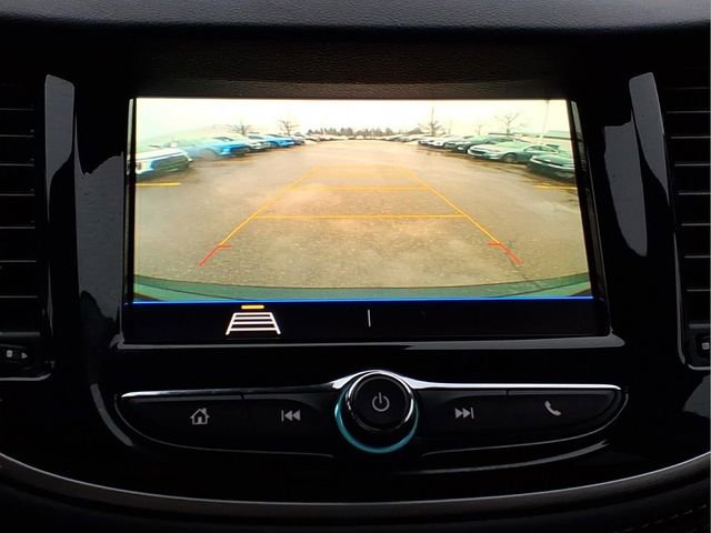 Used 2022 Chevrolet Trax LT w/ LT Convenience Package image 19