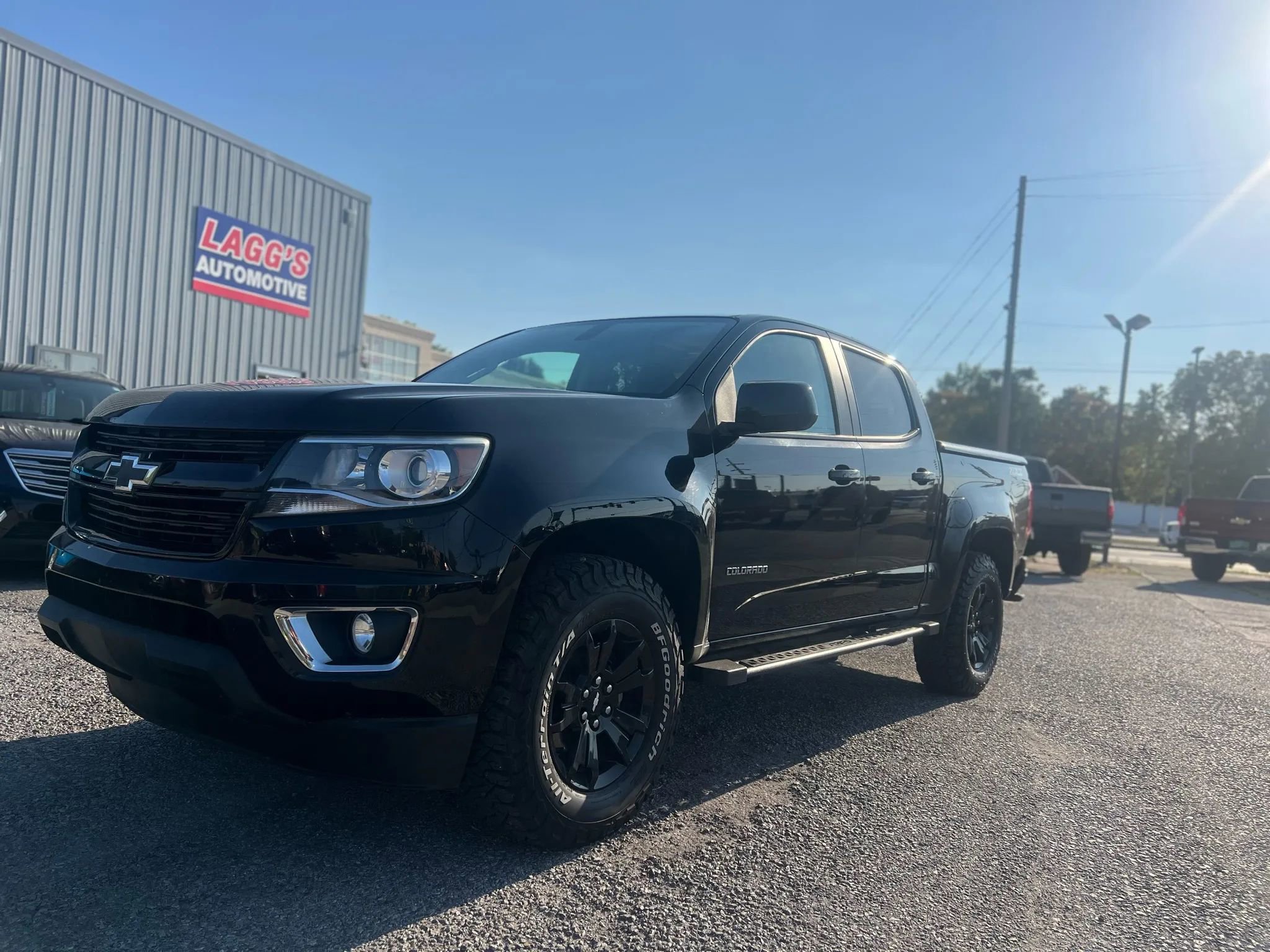 Used 2017 Chevrolet Colorado Z71 w/ Z71 Midnight Edition image 1