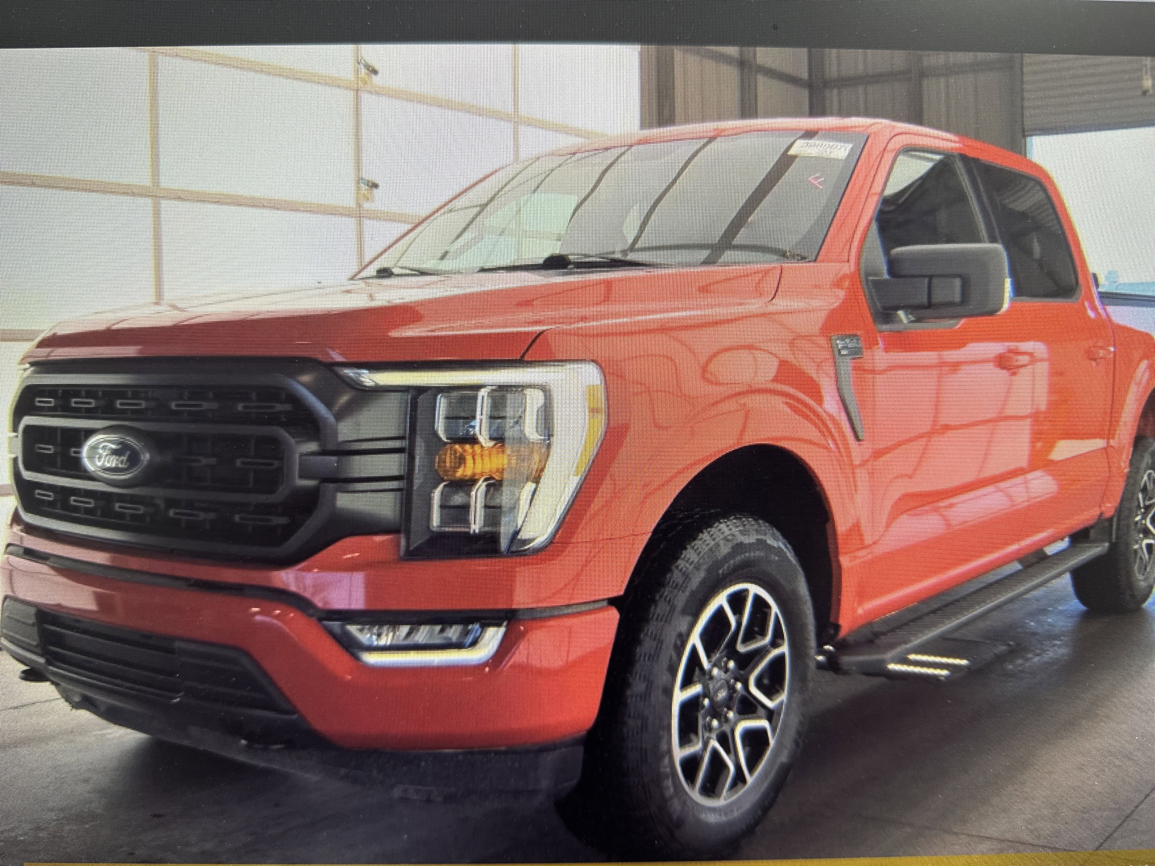 Used 2023 Ford F150 Lariat image 13