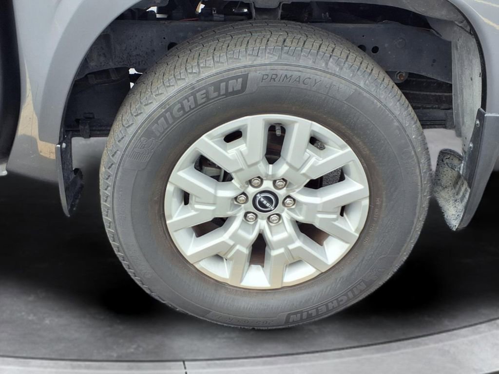 Used 2022 Nissan Frontier SV image 19