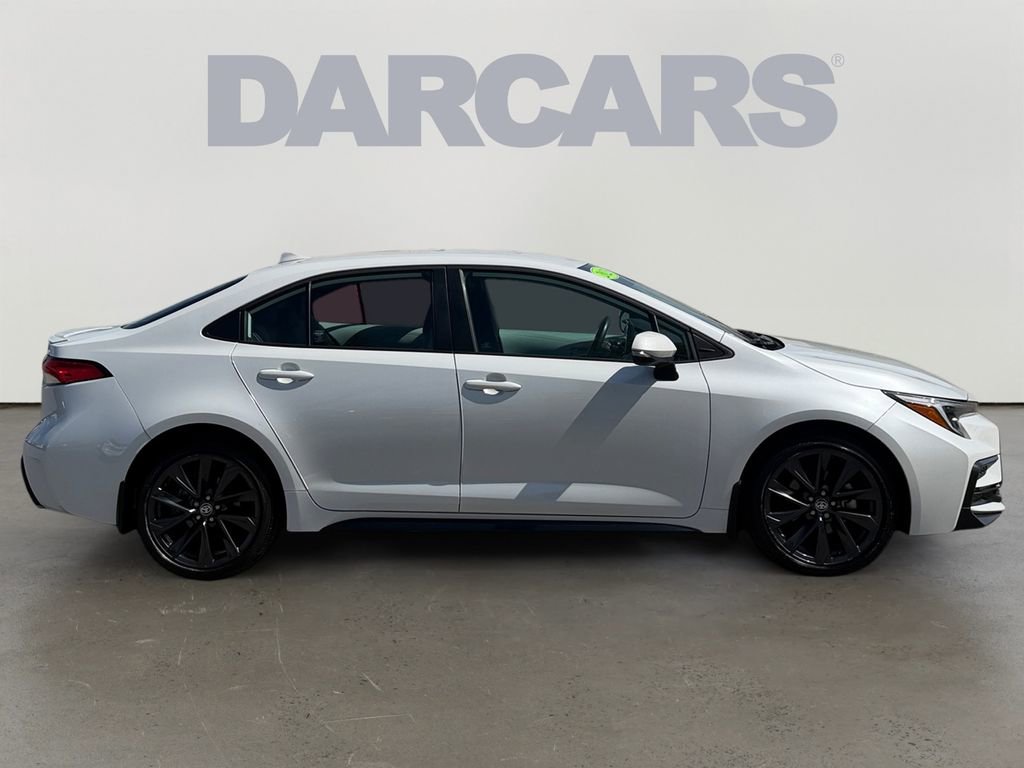 Used 2023 Toyota Corolla SE image 8