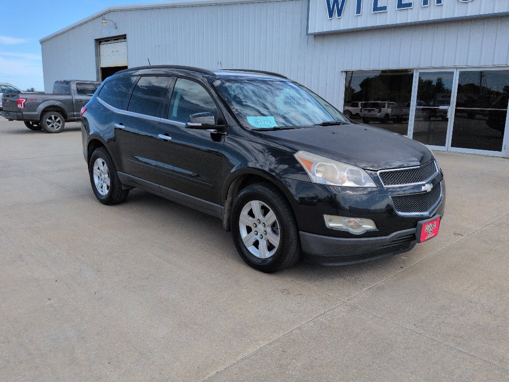 Used 2012 Chevrolet Traverse LT FWD image 2