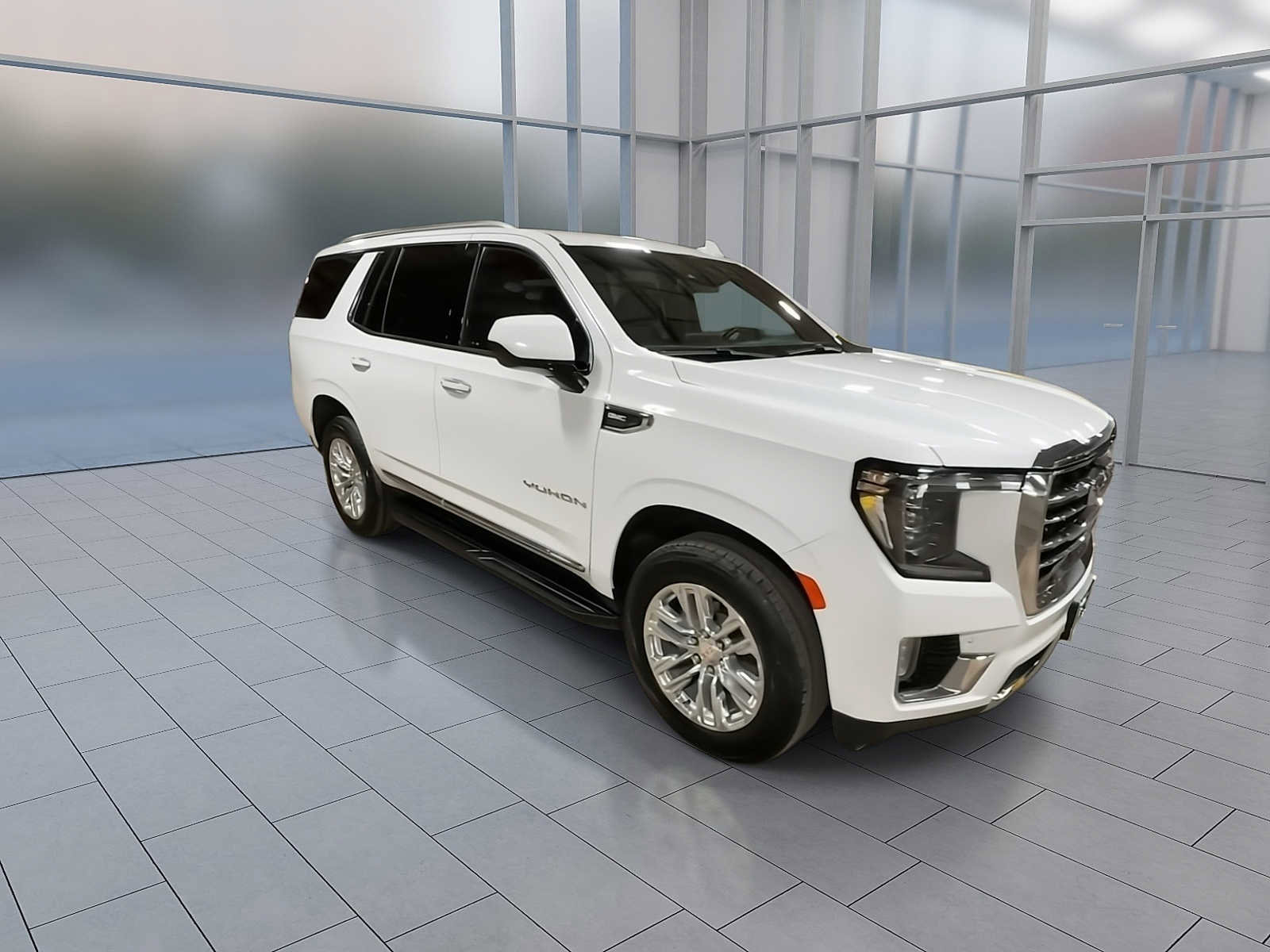 Used 2024 GMC Yukon SLT image 2