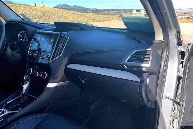 Used 2022 Subaru Forester Limited w/ Popular Package #3 image 26