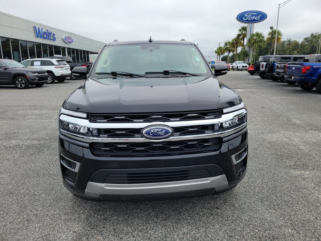 Used 2024 Ford Expedition Limited RWD image 6