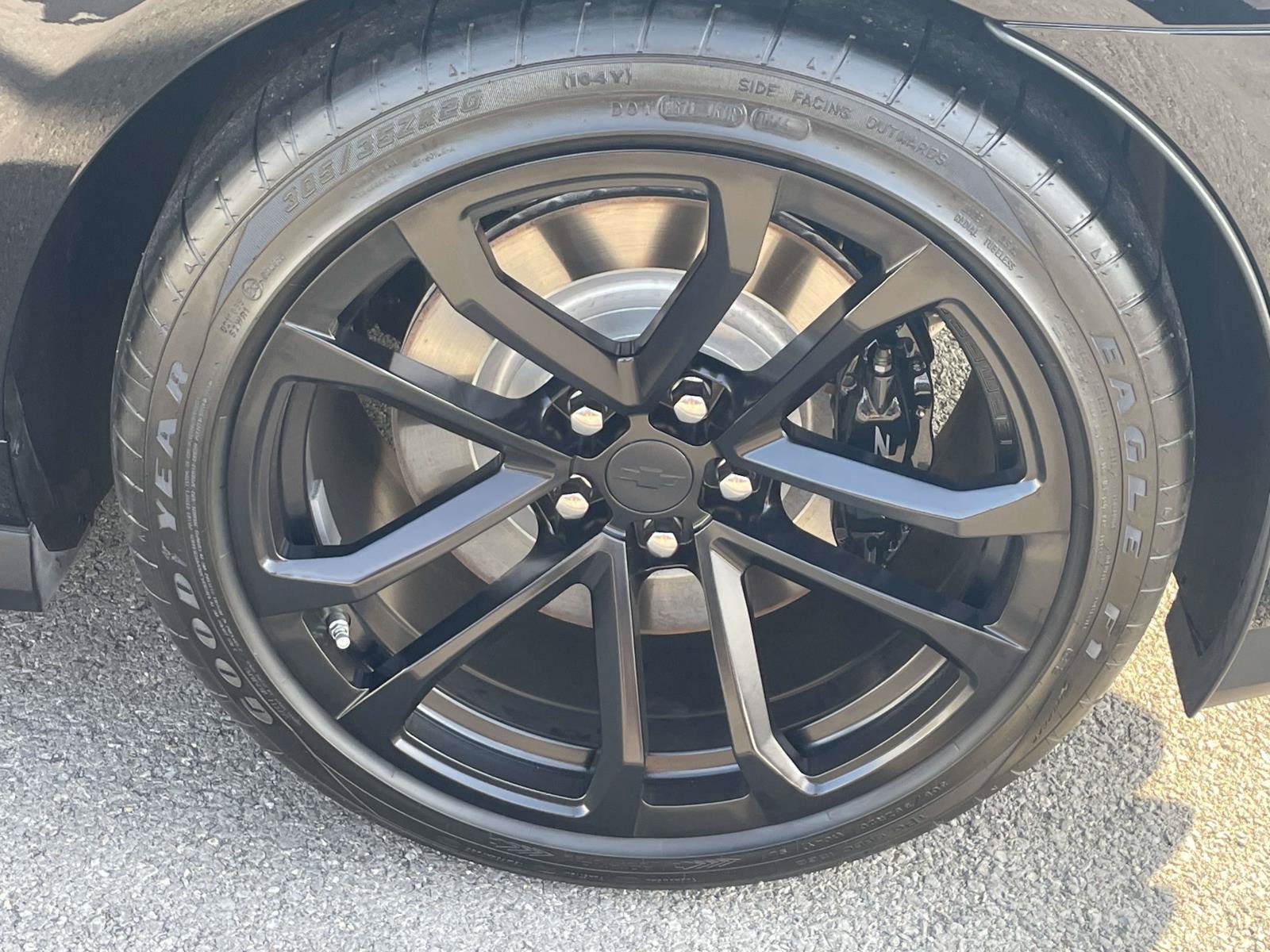 Used 2015 Chevrolet Camaro ZL1 RWD image 12