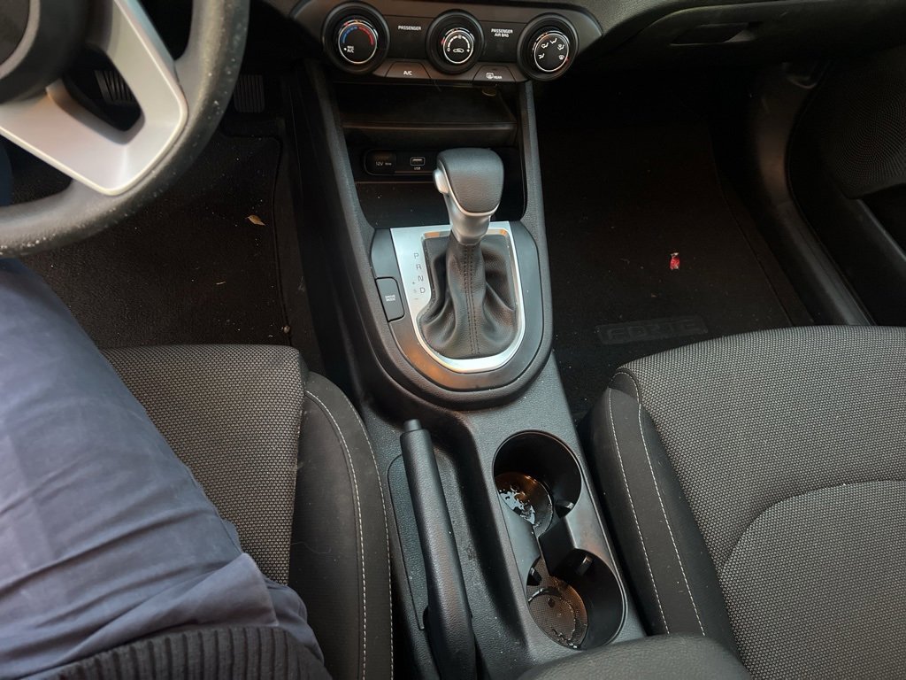 Used 2022 Kia Forte LXS image 15