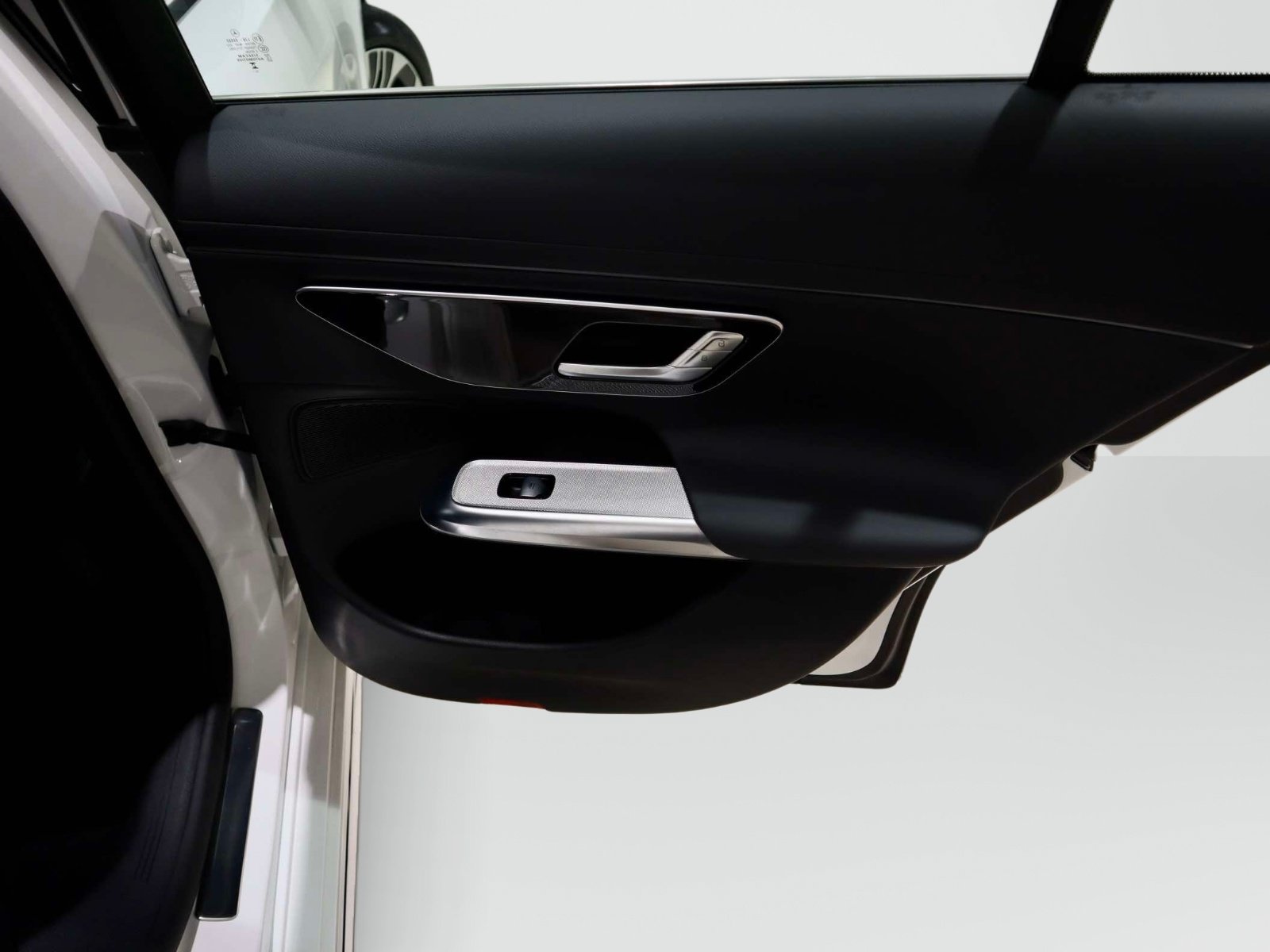 Used 2025 Mercedes-Benz E 350 Sedan w/ Winter Package image 13