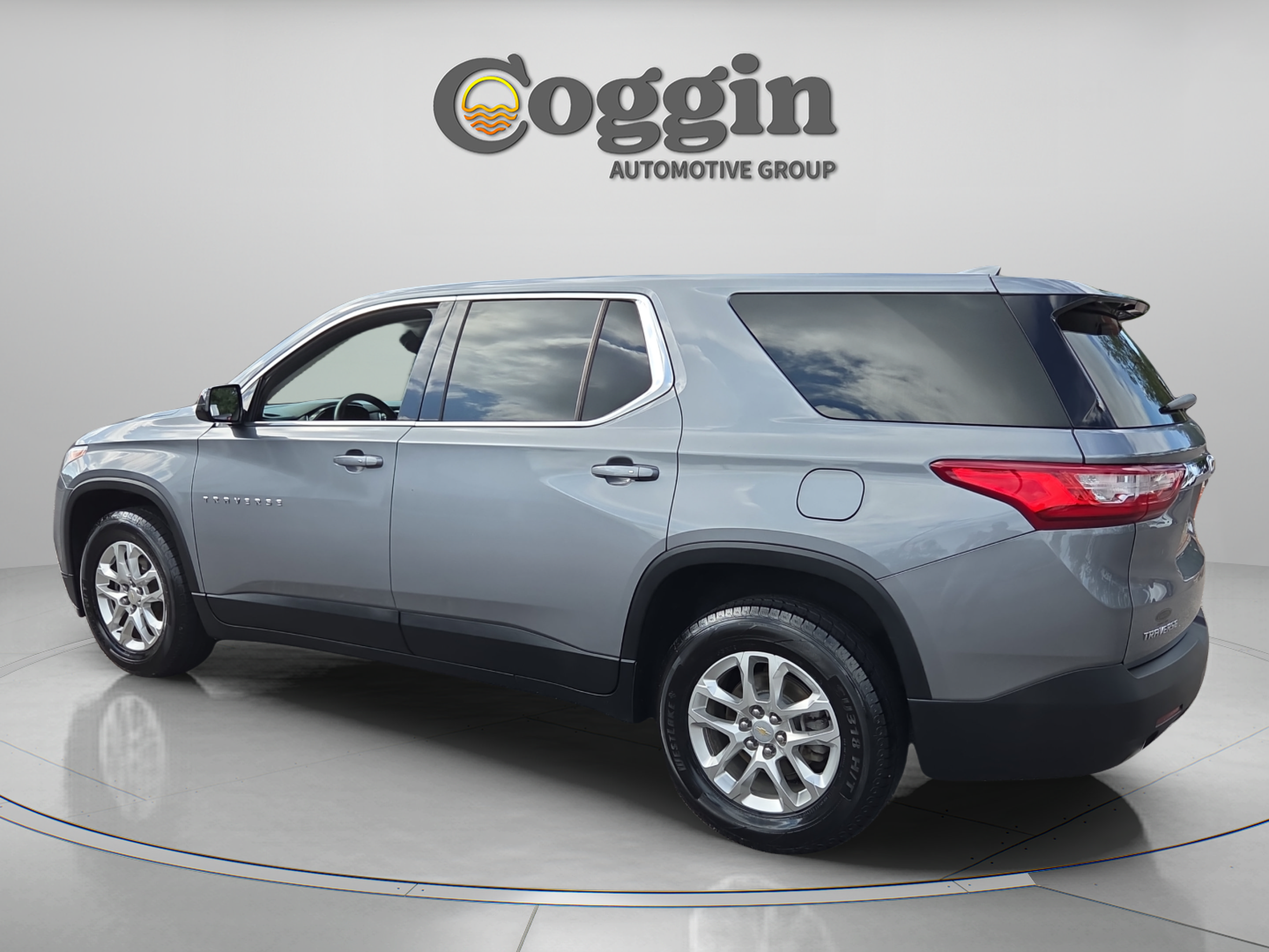 Certified 2020 Chevrolet Traverse LS w/ LPO, Floor Liner Package FWD image 3