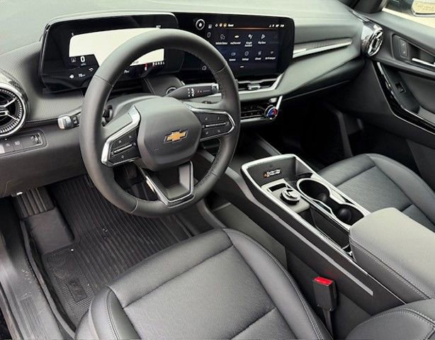 New 2026 Chevrolet Equinox LT w/ Convenience Package II image 13