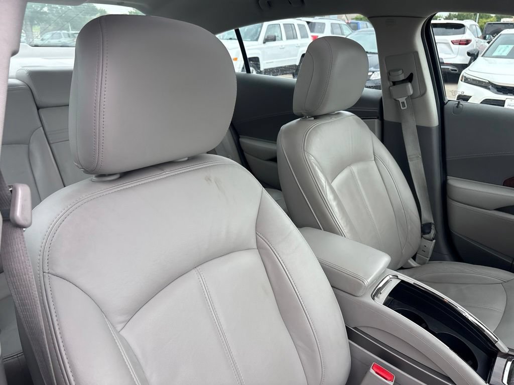 Used 2013 Buick LaCrosse Leather w/ Driver Confidence Package FWD image 26