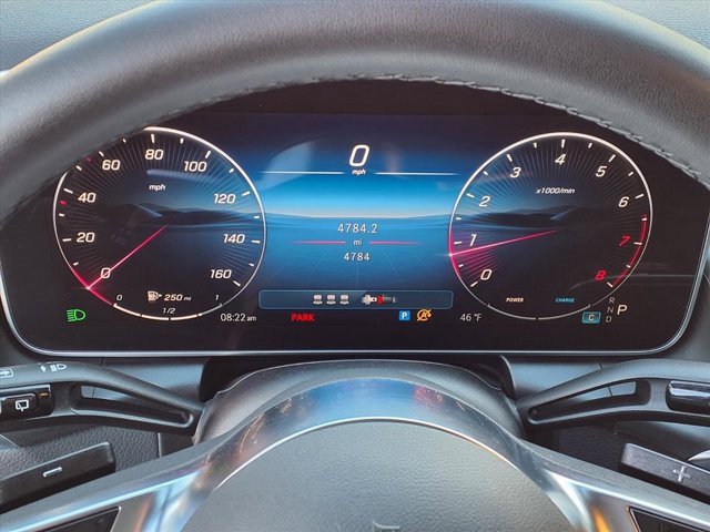 Used 2025 Mercedes-Benz GLC 300 image 11