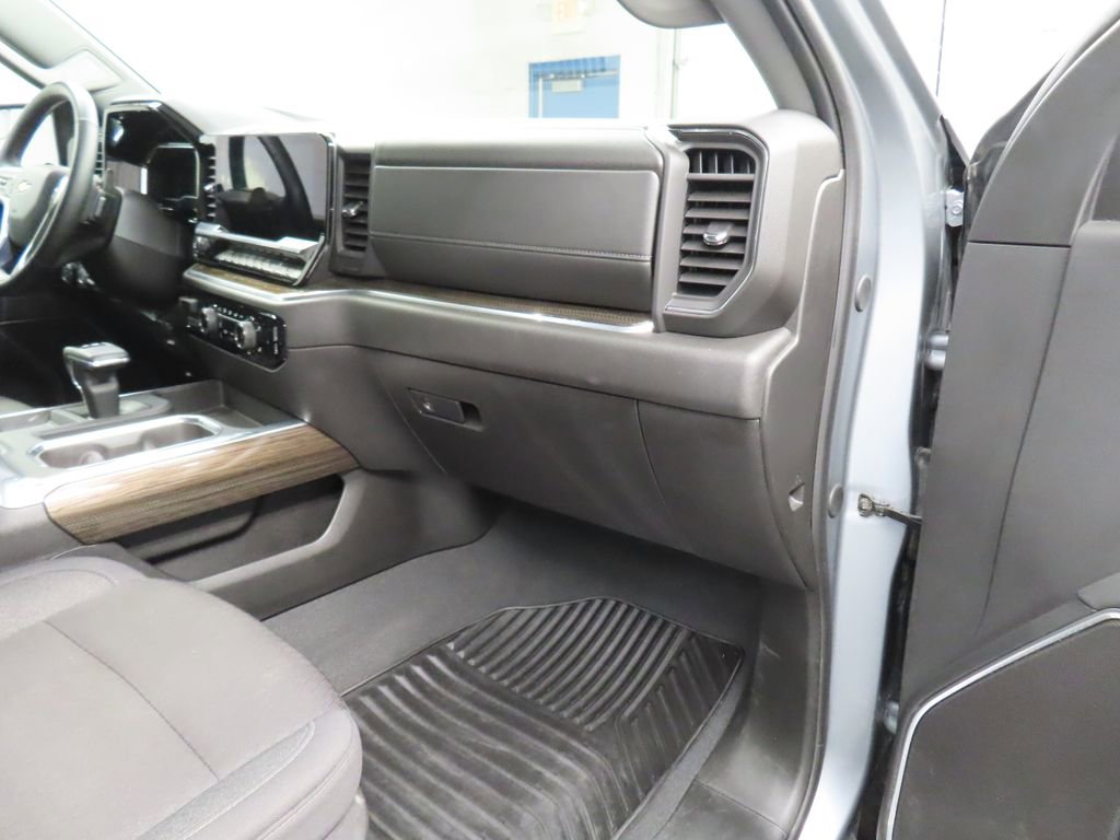 Used 2025 Chevrolet Silverado 1500 LT w/ Work Truck Package image 28