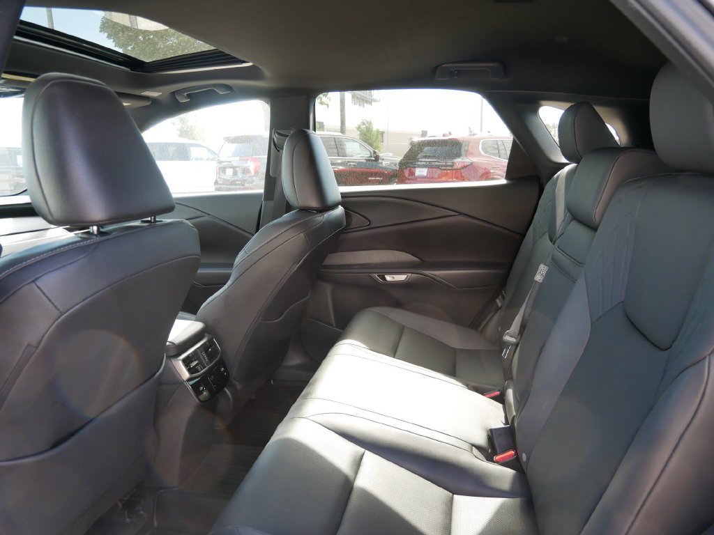 Used 2023 Lexus RX 350 Premium w/ Accessory Package AWD/4WD image 10