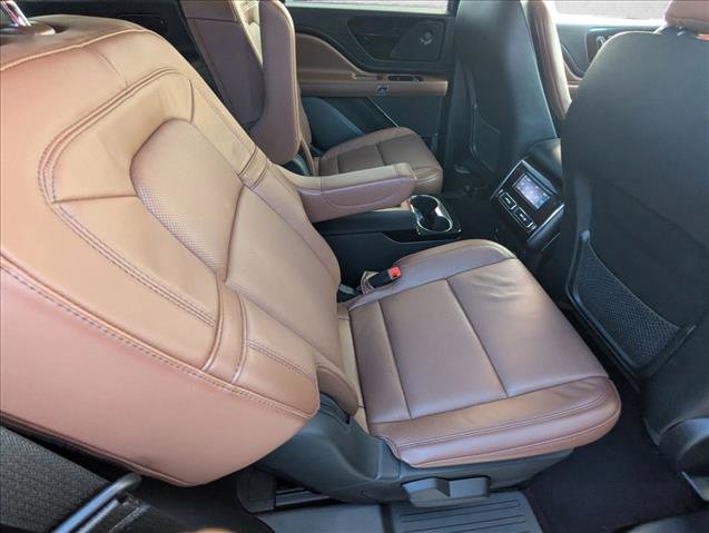 Used 2024 Lincoln Aviator Reserve w/ Equipment Group 201A image 22