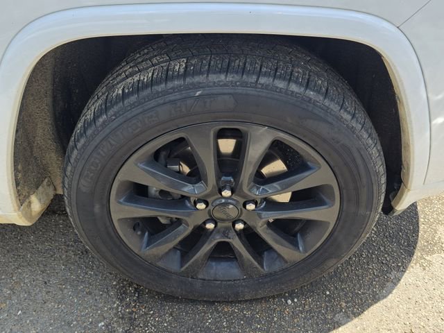 Used 2021 Jeep Grand Cherokee Laredo X RWD image 10