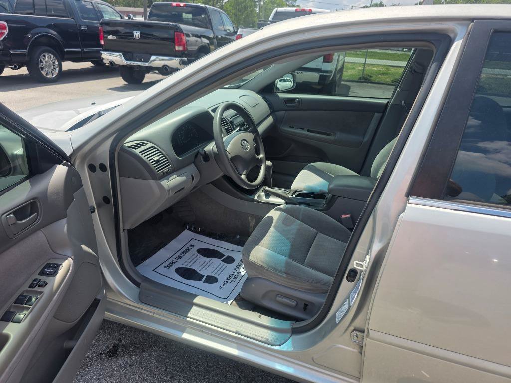 Used 2002 Toyota Camry LE FWD image 5