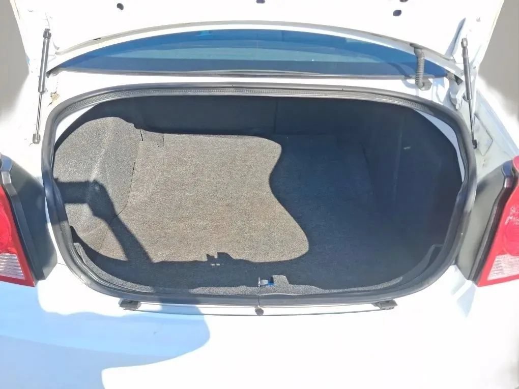 Used 2010 Dodge Charger SXT RWD image 14
