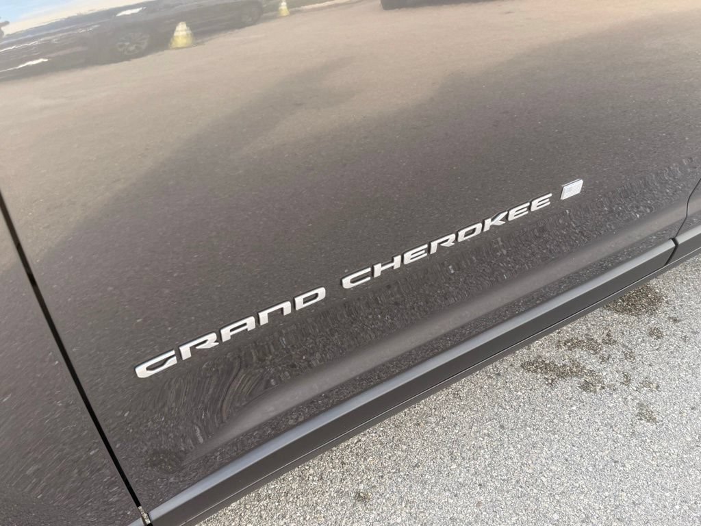 New 2026 Jeep Grand Cherokee L Laredo AWD/4WD image 29