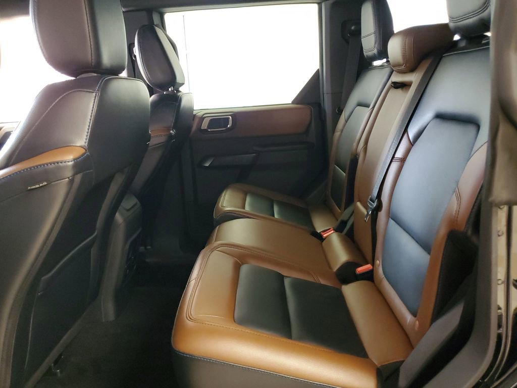 Used 2024 Ford Bronco Outer Banks image 7