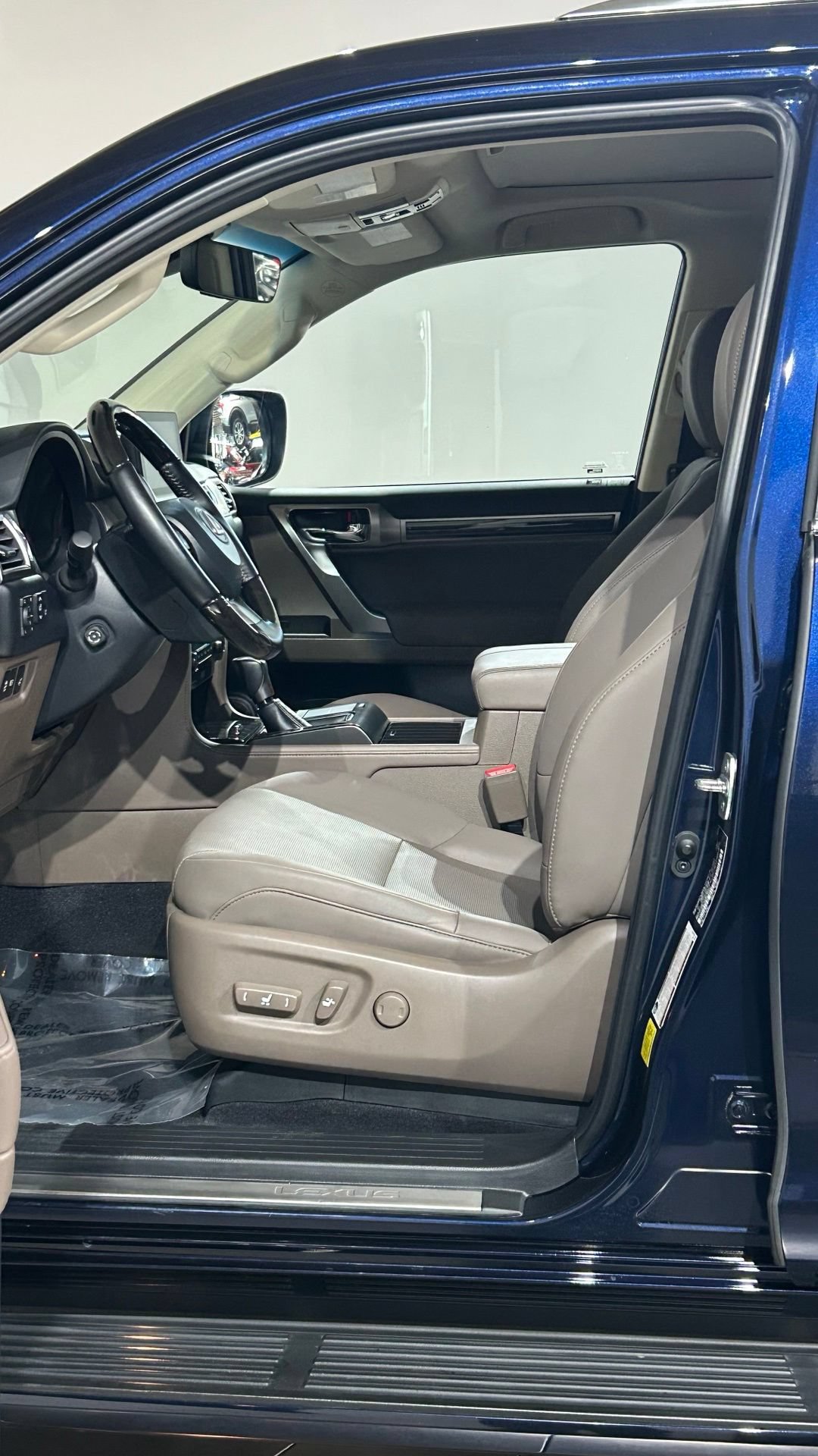 Used 2023 Lexus GX 460 Premium AWD/4WD image 41