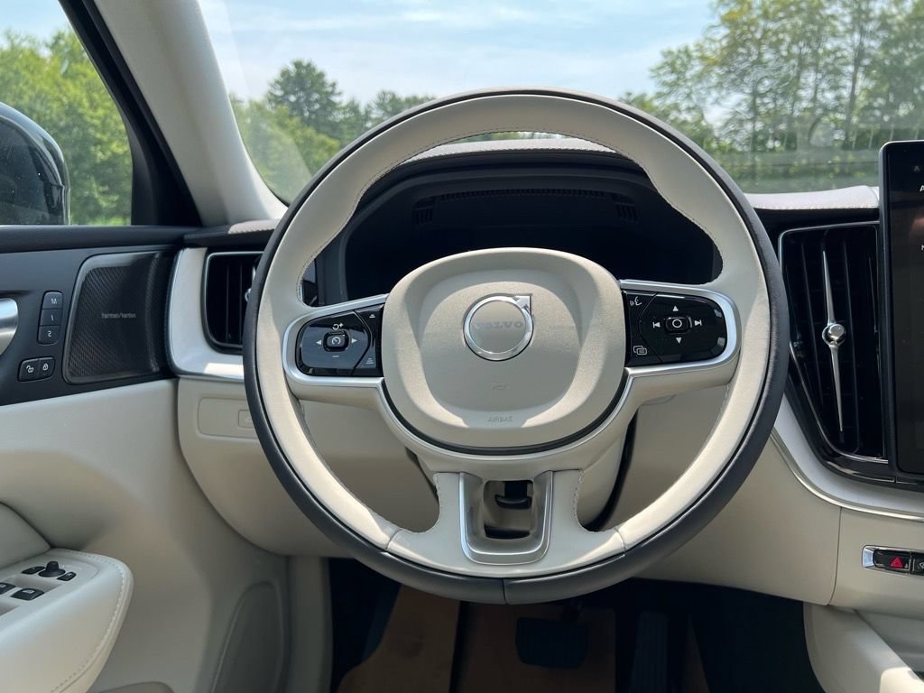 Certified 2026 Volvo XC60 T8 Ultra w/ Protection Package Premier AWD/4WD image 23
