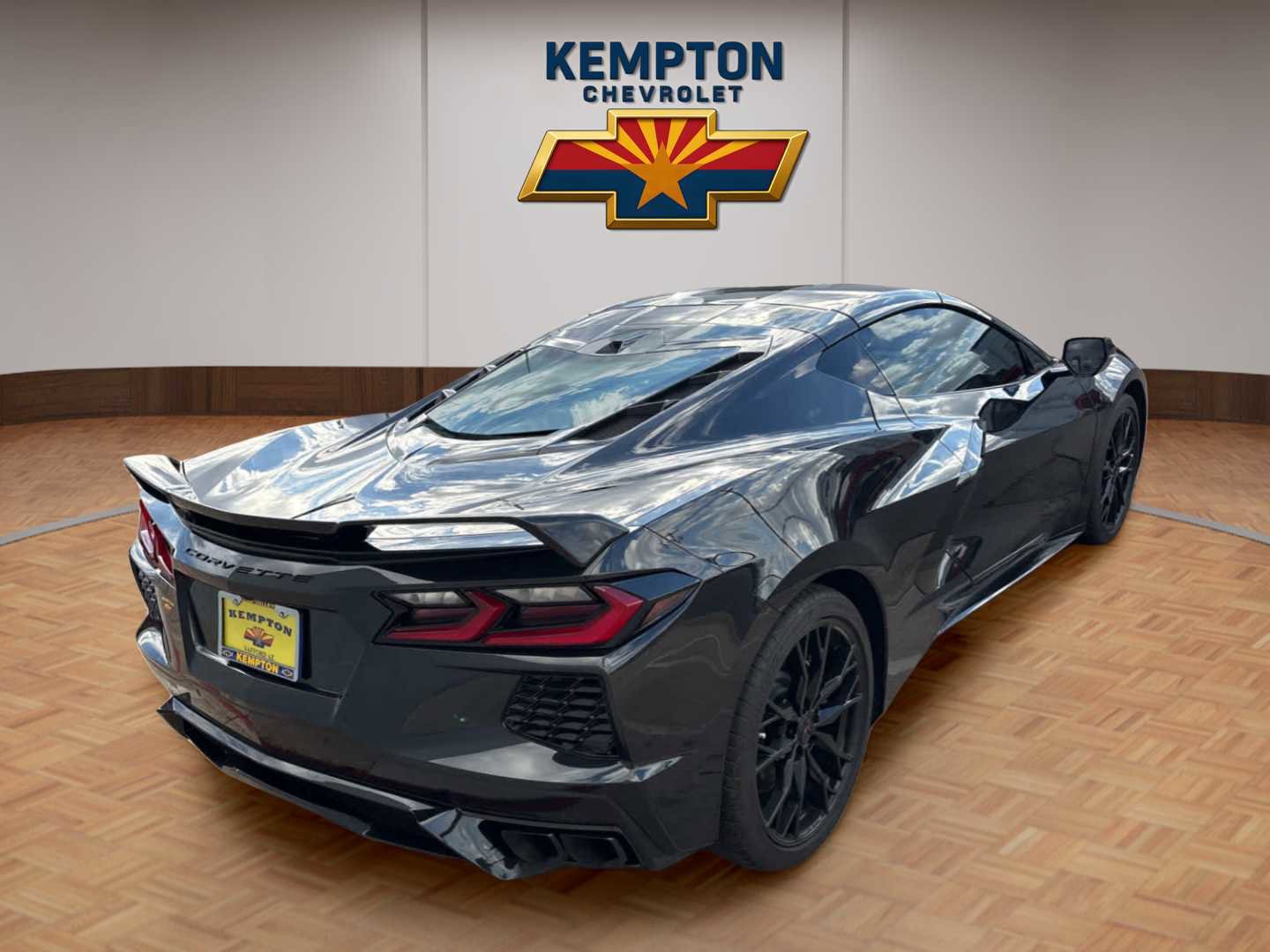 Used 2024 Chevrolet Corvette Stingray Premium Cpe w/ Z51 Performance Package image 6