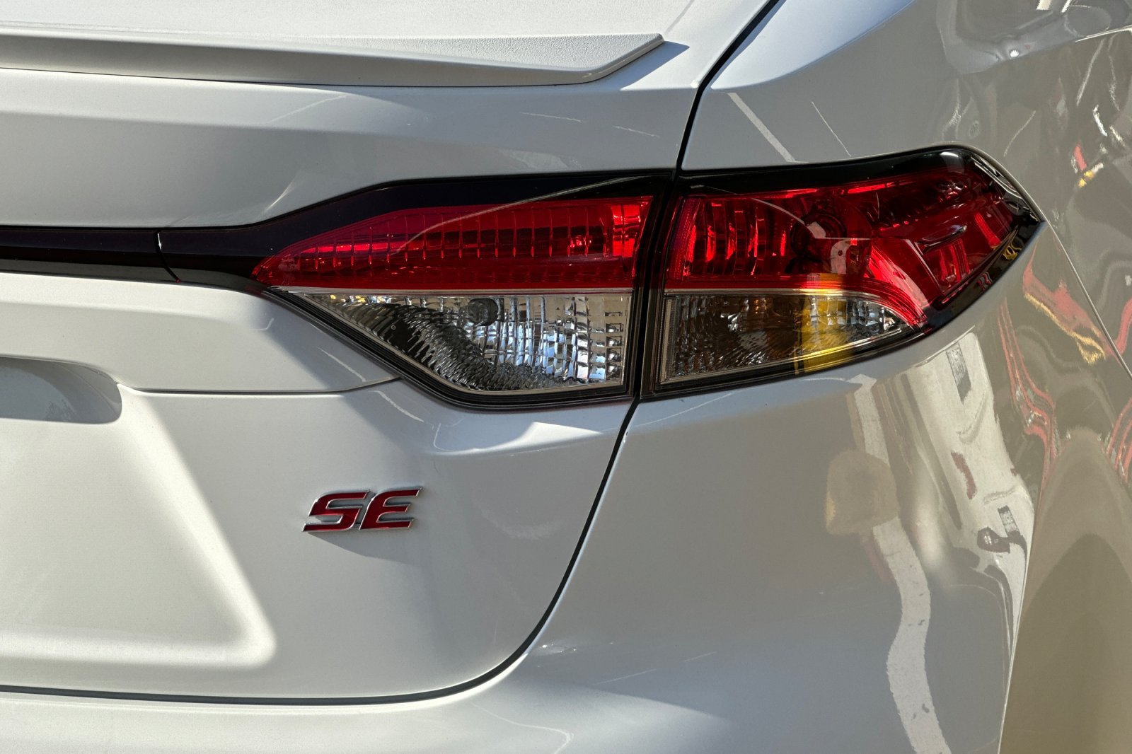 Certified 2024 Toyota Corolla SE w/ SE Premium Package FWD image 20