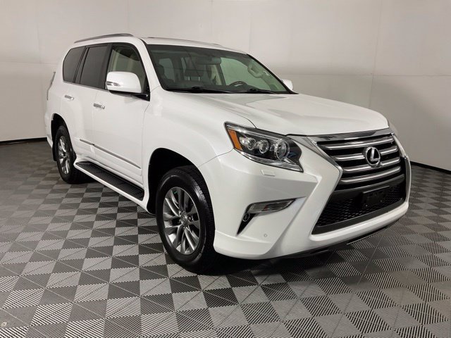 Used 2015 Lexus GX 460 Luxury w/ Preferred Accessory Package AWD/4WD image 3