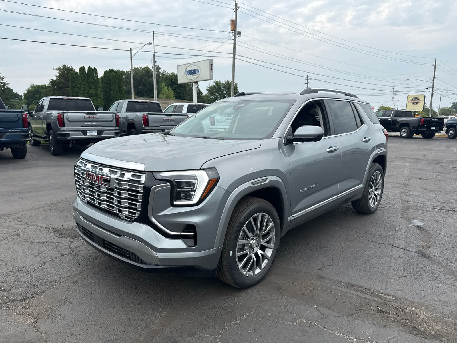 New 2027 GMC Terrain Denali w/ LPO, Floor Liner Package AWD/4WD image 1